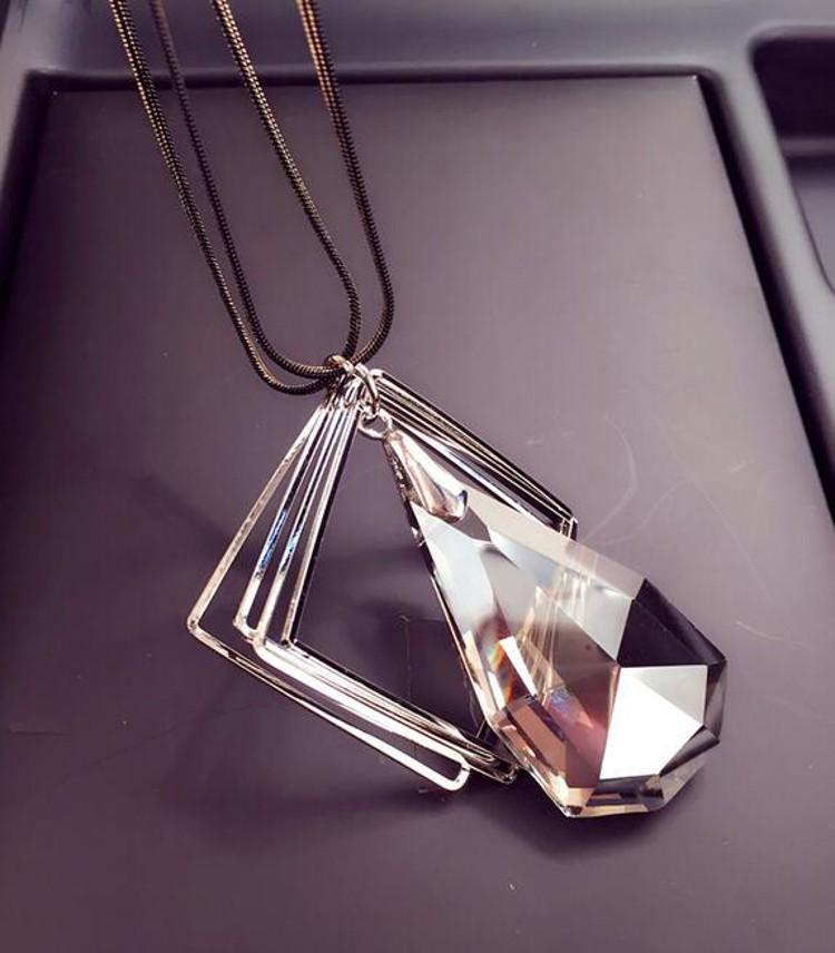 Meyfflin™ Crystal Necklace