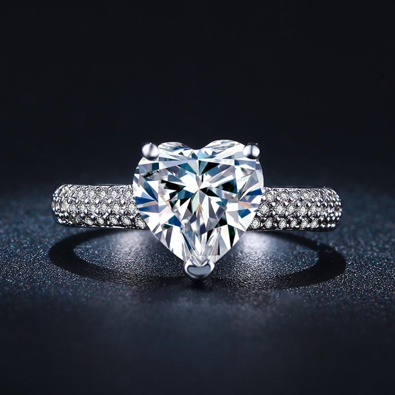 Classic Heart Diamond Princess Ring
