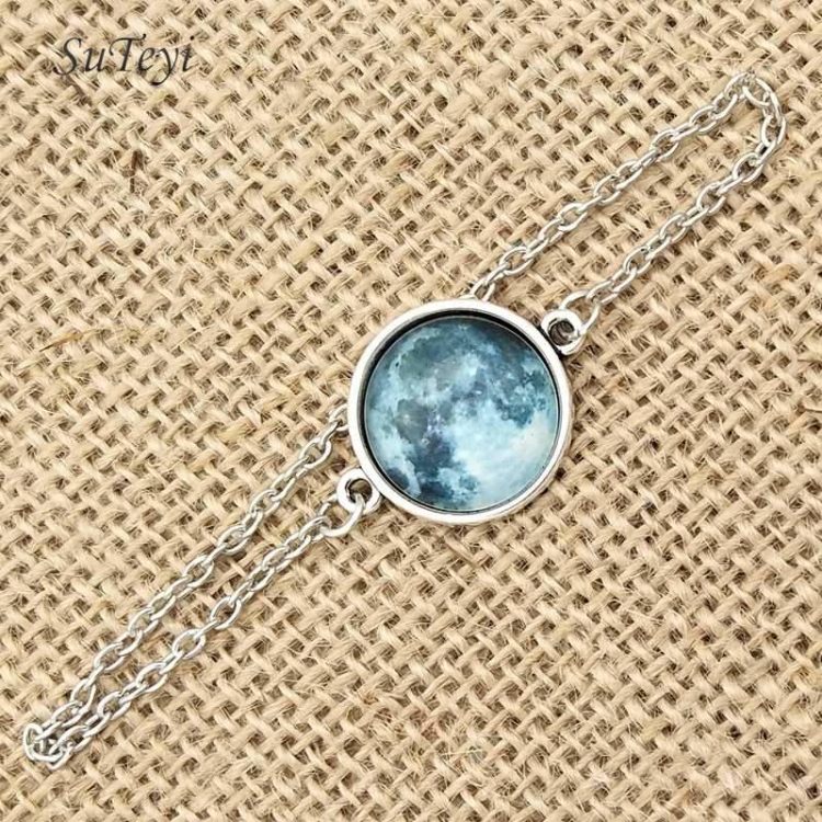 PREMIUM WHITE MOON BRACELET AND NECKLACE COLLECTION