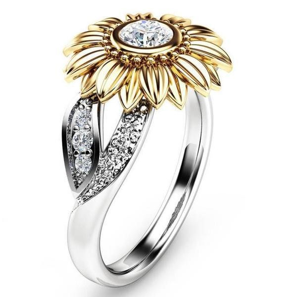 EXQUISITE SILVER CRYSTAL SUNFLOWER RING