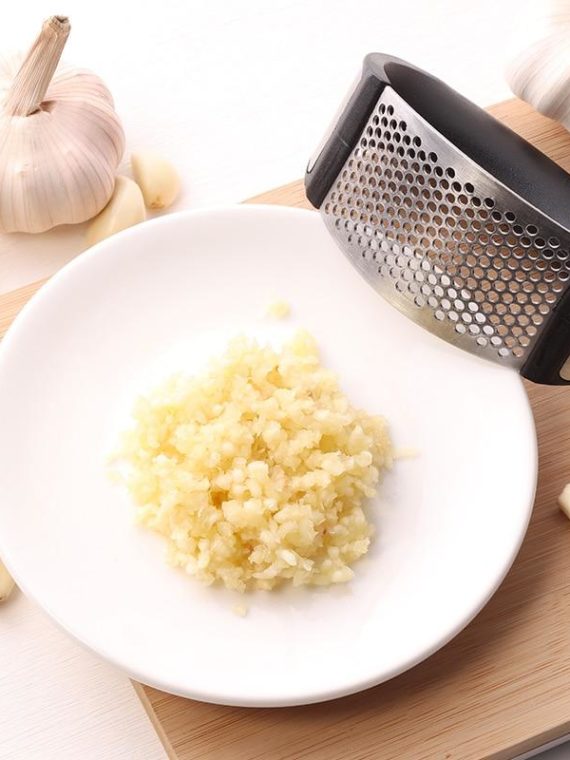 Chefs Recommended Garlic Press